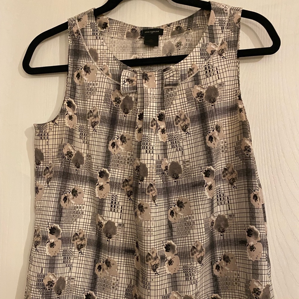 Ann Taylor floral top
